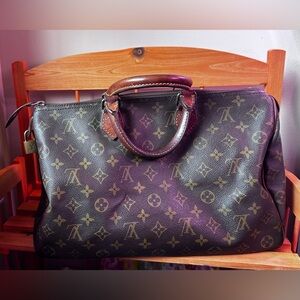 Authentic Louis Vuitton pre-80s Vintage Speedy 40 with lock and key + dustbag